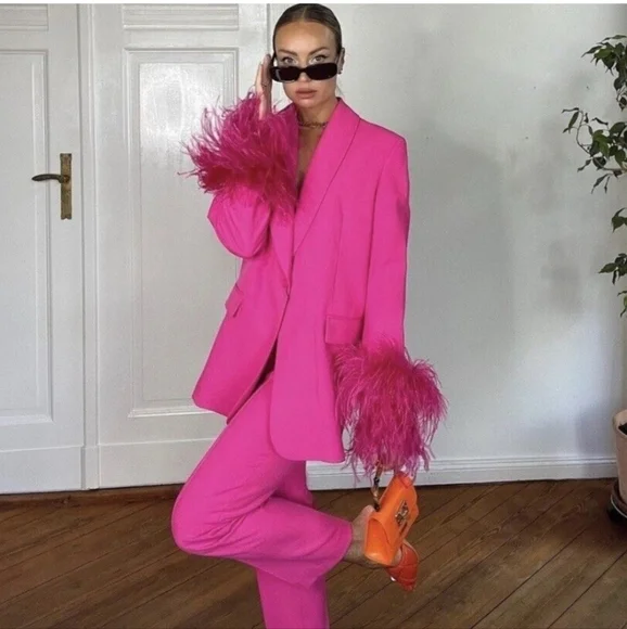 Zara Straight Cut Pink Feather Blazer NWT Size S - Picture 1 of 14